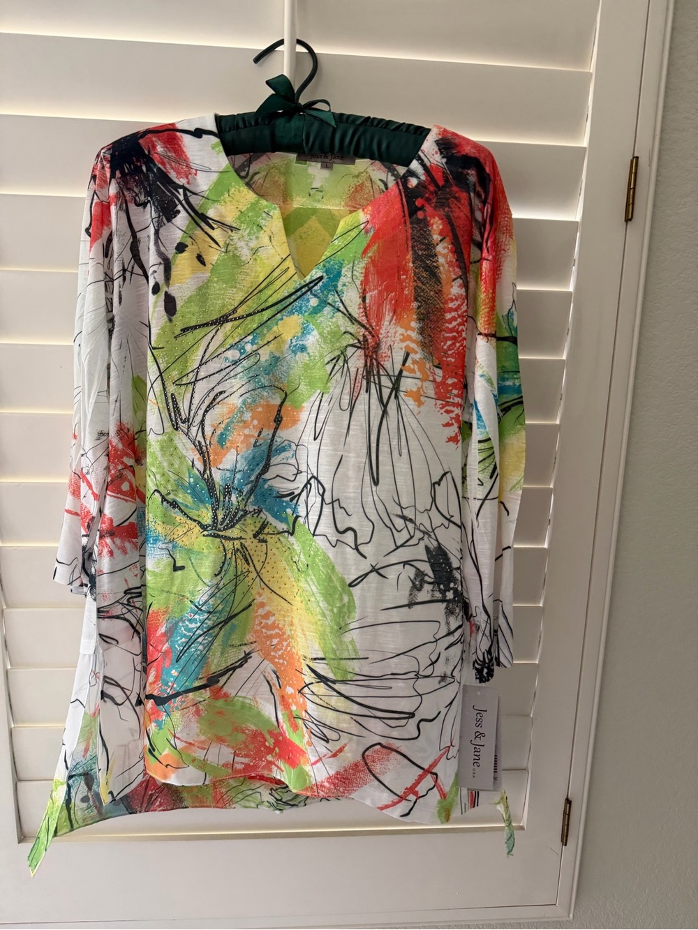 Jess & Jane NWT Abstract Art To Wear Rhinestone High Low Tunic Top Size L